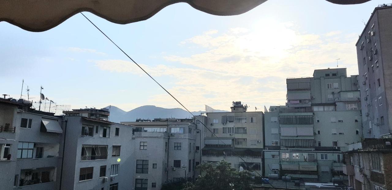 Nevila'S Apartment تيرانا المظهر الخارجي الصورة
