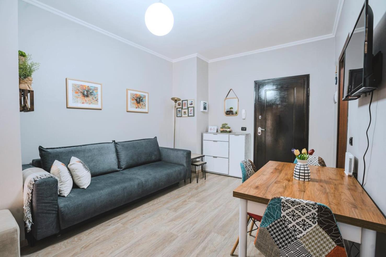 Nevila'S Apartment تيرانا المظهر الخارجي الصورة